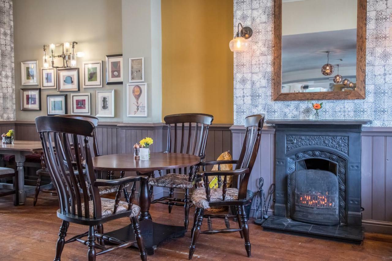 The Black Hat Ilkley Exterior foto